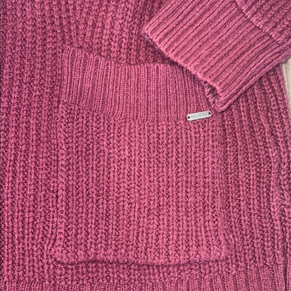 Hollister Women's Burgundy Cardigan with Front Pockets - Picture 2 of 11